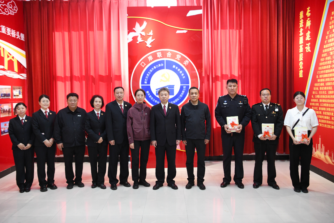 内蒙古检察机关将法治的种子播撒草原国门一线 
